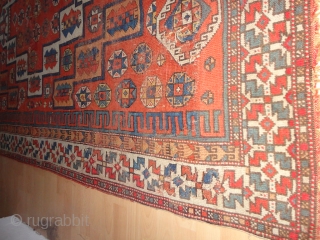 
  Classic  antique Bergama / Canekale  19 th century 
  172 X 242 cm , komplet , shows wear , old  repairs 
  2 X   ...