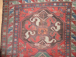   Antique  Cloudband  Kazak  ( Khondoreck ) mid  19 th. century  127 X 194  cm.

  Superb natural  colours archaic  pattern , oxydate  ...