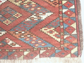    Very  rare  antique  Ersari- Beshir  mid 19 th. century
   145 X 218 cm. shows  wear.        