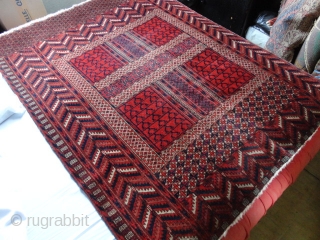 

   Antique  Tekke  Hatshlu  122 X 155  cm.  Natural  Colors ,

   very  fine  wool . slight  wear  in  ...