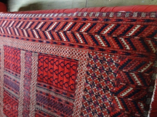 

   Antique  Tekke  Hatshlu  122 X 155  cm.  Natural  Colors ,

   very  fine  wool . slight  wear  in  ...