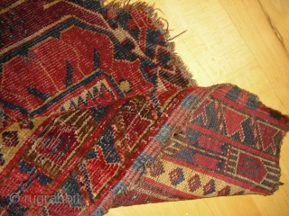 Beshir Fragment - antique 1850 - very glossy wool - velvety - size: 94 x 50 cm
must be from a huge Beshir main carpet         