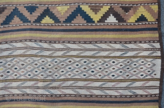 Central Asia "Kashgari" flatweave, probably from Kirgistan, 410 x 147 cm                      