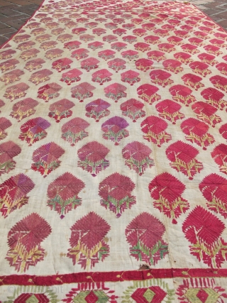 late 1800s Phulkari Tirma Bagh Shawl
105 x 50 INCHES (2.75 m x 1.25 m)                   