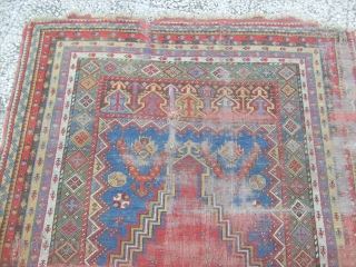 antique mudjur rug, red mihrab
170x125 cm                           