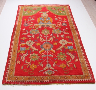 Ushak Rug,7.4x4.1 ft,227x125 cm.                             