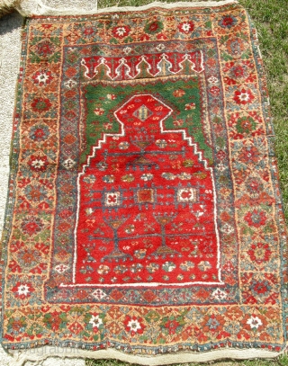 ANATOLIAN PRAYER RUG CIHANBEYLI CM  146 X 102 
SOLD   THANKS                    