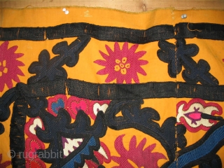 We want to offer wonderful Uzbek antique suzani from Djizakh region near Samarkand, early of 20th century.
Djizakh Suzani is very unique by own rich pattern. In the embroidery you can find the  ...