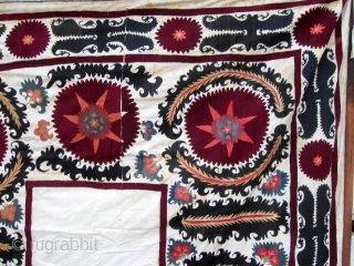 Uzbek Samarkand suzani, Central Asia, in good condition, nice colors, circa 1900. Size is 8'2" - 6'8", 245 - 200 cm.            