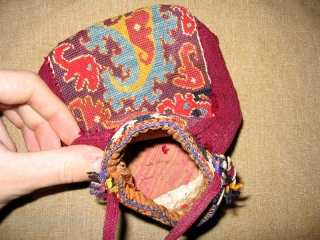 Rare antique Uzbek Lakai money bag, late 19th, in excellent condition, natural dyes, nice embroidery. Size is 7" x 5.5".             