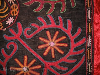 Antique Kirghiz nomads tent decoration, silk embroidered on velvet, circa 1900. Size is 43x33 inches.
                  