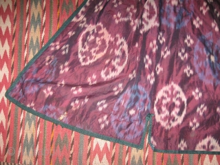 Antique Uzbek ikat coat. In excellent condition, without damaged area, dirty places, only two small holes.                 