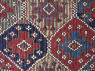 Caucasus Azerbaijan kilim bag face with saturated colors. size : 22" X 20" - 56 cm X 51 cm Circa : second half of 19th cent.       