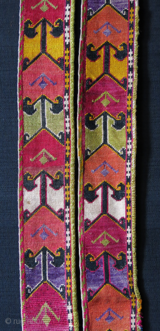 Uzbekistan Lakai cross stitch silk emrboidery pair of belts, overall great condition, no corrosion etc. circa 1920s size: 44" X almost 2.5" --111 cm X 6.5 cm      