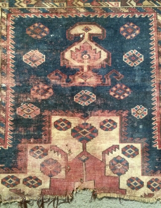 Very old Kurdish carpet size 155x110cm                           