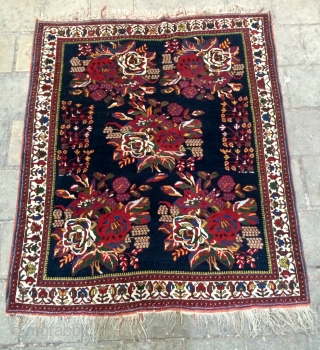 Avsar all are colors natural full conditions and very fine size 145x125cm                     