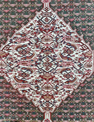 Nice seneh khurdish kilim size 180x130cm
                           