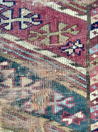 Very old Kurdish fragmant carpet size 120x100cm                          