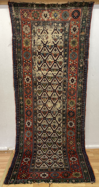 Very beautiful runner rug 1820 or 1840s size 260x110cm                        