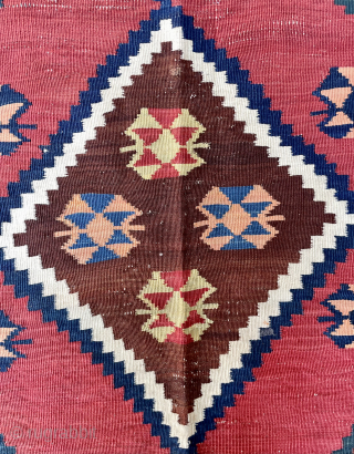 Very nice quality qhasgai Kilim size 285x165cm                          