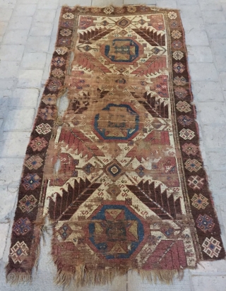 Persian North West Kurdish rug. Size 230x110cm                          