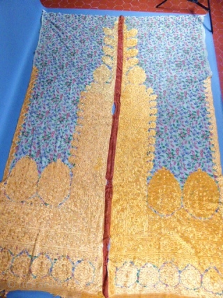 Rare and unusual Izar Rabbat portière double curtains early 20th. Mandarine/light orange silk floss embroidered on cotton. Absolutly PERFECT condition, which is really incredible. The colors are strong. Needs to be cleaned.  ...