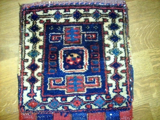 Special small persian - kurdish Khordjin. Size: 28 x 88 cm. Very good condition. Perfect colors.                 