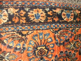 Antique persian Sarough. Size: 59 x 115 cm. Ends open. Very good pile. fine knotting.                  