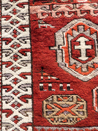 Wonderful caucasian rug. Some used pile. Size 225 x 144 cm.                      