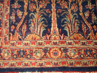 Vine Flower Rug!Interesting small special  old persian Keshan. Size: 89 x 63 cm. In the middle some low pile. Very fine knotting and perfect colors.       