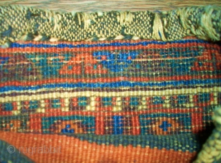 Old persian Chanteh. Size: 21 x 26 cm. Good pile. Natural dyes.                     