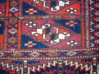 Old turkmen Torba. Size: 28 x 126 cm. Very fine knotting. Nice colors.                    