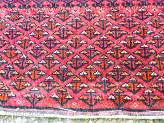 Antique Tekke Tshowal. Size: 84 x 153 cm. Some small repairs. Fine knotting.                    