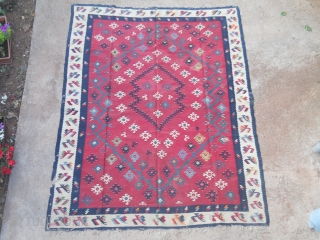 Antique Pirot Sarkoy kilim

240 x 190 cm                          