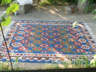 Old Sarkoy Pirot kilim, unusual blue color.
KONDIC pattern, about 80-90 years old.
Measuring about 3 x 2.4 m

Ask about this

              