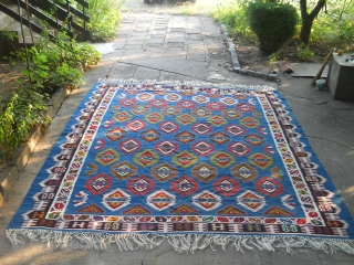 Old Sarkoy Pirot kilim, unusual blue color.
KONDIC pattern, about 80-90 years old.
Measuring about 3 x 2.4 m

Ask about this

              