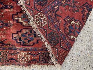 Antique yomud turkman chuval with fine weave, supple handle and beautiful old natural colors. Nice drawing featuring very delicate minor guls. Overall even low pile with scattered wear as shown. Edges unraveling.  ...