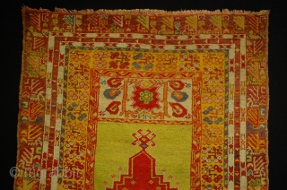 A fantastic Central Anatolian Prayer Rug some natural dyes size 160x105 cm                     