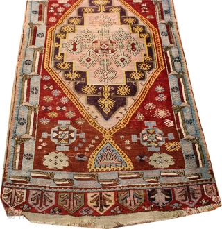 ANTIQUE MUCUR CARPET.PURE WOOL.OVER 130 YEARS OLD 
ALL NATURE COLOR.CENTRAL TURKEY 
373X100 CM (12'2''X3'3'')                   