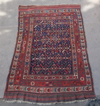 Old and small Afshar rug (186cm x 133cm / 6,10ft / 4,36ft)
Colors are all good, varied and attractive. 

Condition overall good for its age with the presence of large kilim skirts on  ...