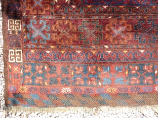 Turkoman Ersari rug (216cm X 148cm).                           