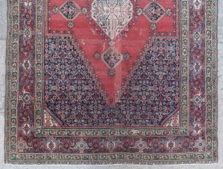 Old and beautiful small Farahan rug. (193 cm. x 131 cm.).
Unusual small format and medallion design, could make a great hanging or a low traffic area floor antique rug.
Obvious repairs, damages, but  ...