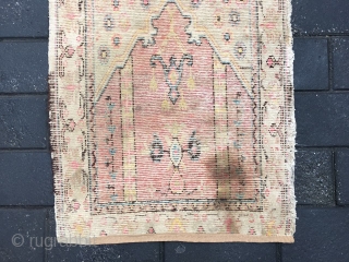 #1885 Xinjiang rug, It was produced in Khotan area in Xinjiang, a very nice Muslem pray rug, red background with beautiful flower and mosque veins, good age and quality.size 120*66cm(47*26'')   