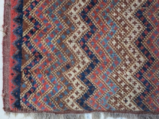 Beautiful antique Qhashqhai Balesht ( yastik ) wool on wool size: 70 x 76 cm price:POR                 