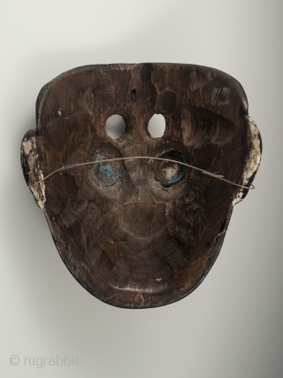 Monkey mask, Guatemala. Wood, paint, glass, 7.5″ (19 cm) high by 6.25″ (16 cm) wide, early to mid 20th century.

This ‘monkey’ mask was used in the ‘Costeño’ and ‘Baile de los Animales’  ...