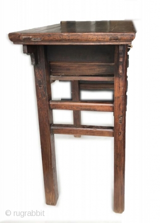 Antique Chinese Jumu Coffer Cabinet

Chinese Jumu hardwood coffer cabinet. A coffer is a strong chest or box used for keeping money or valuables safe. The front of the cabinet holds two drawers  ...