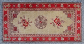 No.DX051 * Chinese Antique Rug ,19/20th Century.Size:60x117cm(24"x46"),Origin: Baotou-Suiyuan. Shape: Rectangle. Background Color: Off-whites,lvory.                    