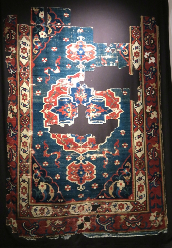 Rugs from the Christopher Alexander Collection at Sotheby's: A Karapinar carpet fragment